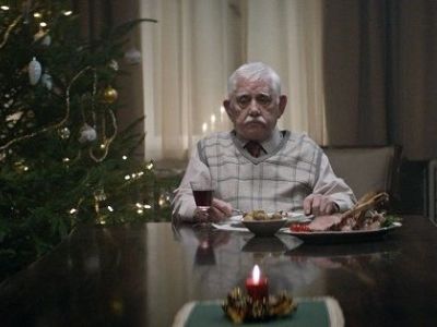 Πώς μία διαφήμιση θα σας κάνει να αλλάξετε τα σχέδιά σας για τα Χριστούγεννα (βίντεο)