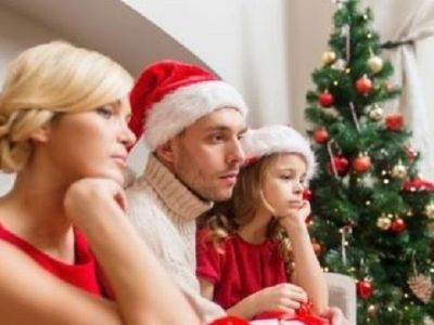 Γιατί οι γιορτές προκαλούν άγχος στους γονείς;