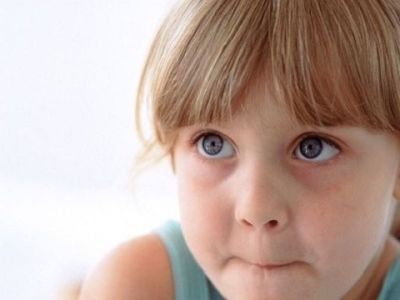 Ποια παιδιά μπορούν να αναπτύξουν επιλεκτική ή εκλεκτική αλαλία;