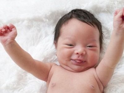 Γιατί παίρνουμε το μωρό μας από το μαιευτήριο πιο ελαφρύ από ό,τι γεννήθηκε;