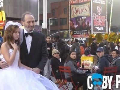 Ο 65χρονος που παντρεύτηκε 12χρονη στην Times Square είναι Έλληνας! (βίντεο)