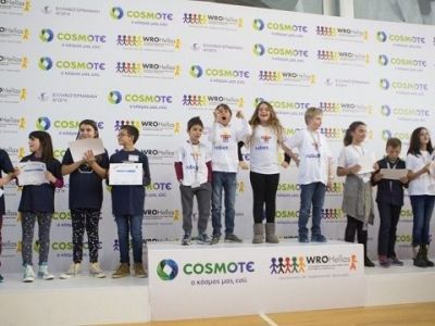 Ρομποτικές κατασκευές πολλών αστέρων από μαθητές δημοτικού με τη στήριξη της COSMOTE