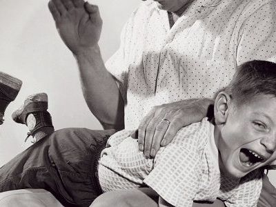 Το επιβεβαιώνει και νέα έρευνα:Το ξύλο κάνει πιο επιθετικά τα παιδιά