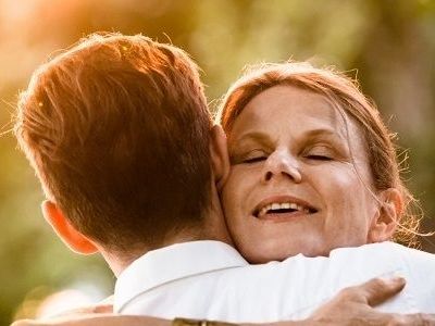 «Γιε μου που πας;-Μάνα θα πάω στην άλλη άκρη της γης!»