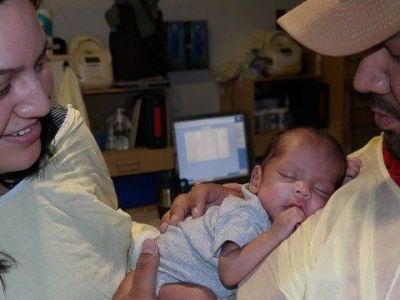 Μητέρα πρόωρου μωρού δώρισε 70 λίτρα μητρικού γάλακτος