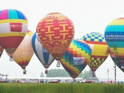 Η νέα τάση στους γάμους «θέλει» τα ζευγάρια να απογειώνονται!