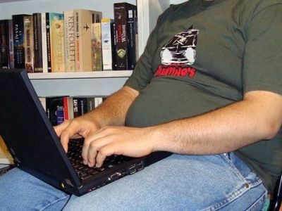 Με τι προβλήματα υγείας στη μέση ηλικία σχετίζονται τα αυξημένα κιλά της εφηβείας