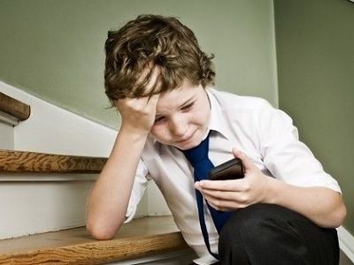 Πιο επικίνδυνο απ' όσο νομίζουν οι γονείς το cyberbullying