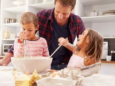 8 πρακτικά πράγματα που πρέπει να μάθει το παιδί μέχρι να γίνει 10 ετών