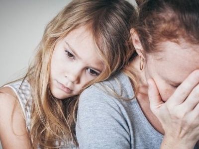 Τα παιδιά με καταθλιπτικούς γονείς και παππούδες έχουν διπλάσιο κίνδυνο να εμφανίσουν ψυχικές παθήσεις