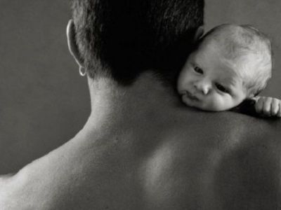 Πέντε συμβουλές για τους νέους μπαμπάδες