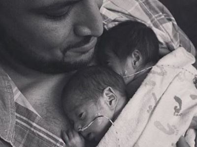 Ο μπαμπάς και τα δίδυμα που έκαναν πιο όμορφο τον κόσμο του διαδικτύου