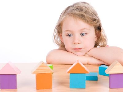 Αυτά είναι τα συμπτώματα του παιδικού αυτισμού ανάλογα με την ηλικία