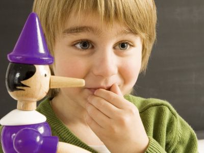 Τα παιδιά με καλή μνήμη λένε και καλά ψέματα