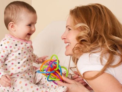 Πρώτη φορά μαμάδες; Χρησιμοποιείτε τη γλώσσα του σώματος για να επικοινωνήσετε με το μωρό σας