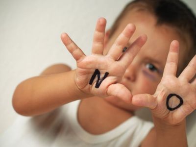 Διεθνής Ημέρα Μη Βίας: Βγάλτε κάθε μορφή βίας από τη ζωή των παιδιών σας