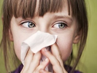 Παιδί με αλλεργική ρινίτιδα στο σχολείο: Τι πρέπει να γνωρίζετε για να το βοηθήσετε