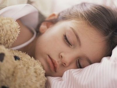 Πόσες ώρες πρέπει να κοιμούνται τα παιδιά όταν πηγαίνουν στο σχολείο (δημοτικό);