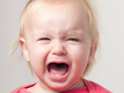 «Βρεφηβεία»: ...Για τα νήπια που συμπεριφέρονται σαν έφηβοι από νωρίς!