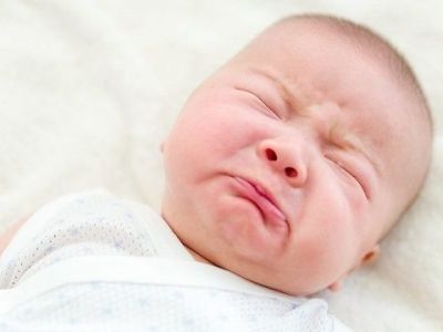 Κλάμα μωρού: Τι μπορεί να θέλει και κλαίει;