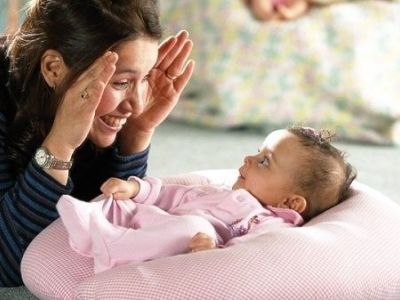 Πρακτικοί τρόποι για να ελέγξετε την κοινωνική ανάπτυξη του βρέφους και του νηπίου