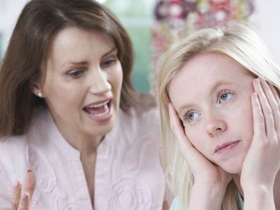 Συγκρούσεις ανάμεσα σε γονείς και εφήβους: 3 τεχνικές για να τις αντιμετωπίσετε