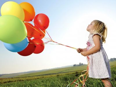 10 φράσεις που θα σας βοηθήσουν να χτίσετε την αυτοπεποίθηση του παιδιού σας
