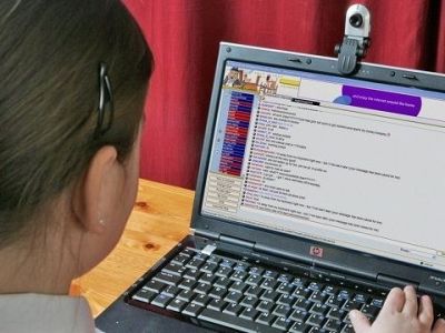 Όταν το παιδί δεν μπορεί να ξεχωρίσει τη διαφήμιση στο διαδυκτιακό παιχνίδι-Ποιες είναι οι συνέπειες