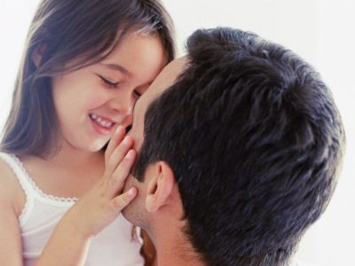 Απίθανα αποτελέσματα δίνει έρευνα για τη ζεστασιά της πατρικής αγάπης...