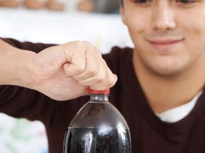 Η ανδρική γονιμότητα επηρεάζεται από τα αναψυκτικά