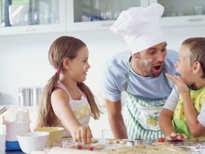 Αγαπητοί μπαμπάδες, να τι χρειάζεται πραγματικά η μητέρα των παιδιών σας, από εσάς