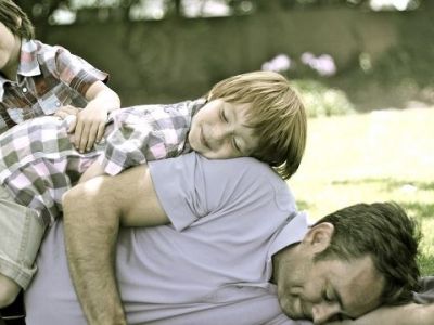 15 πράγματα που οι μπαμπάδες κάνουν καλύτερα από τις μαμάδες