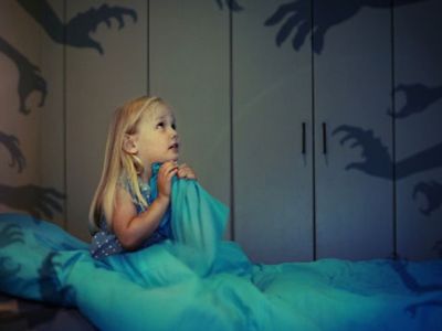 «Μαμά... Φοβάμαι!»-Όταν οι φόβοι των γονιών κληροδοτούνται στα παιδιά