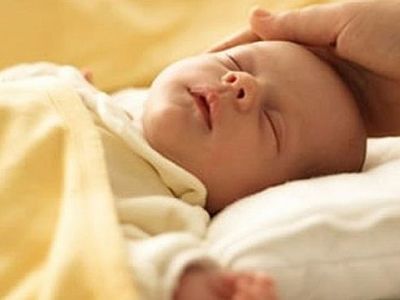 Οι αλλαγές που βιώνει το μωρό στον πρώτο μήνα της ζωής του