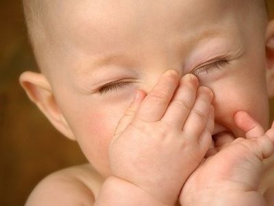 Νεογέννητα που μυρίζουν παράξενα-Γιατί συμβαίνει;