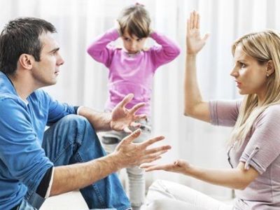 Τι πρέπει να αποφύγετε να κάνετε μπροστά στα παιδιά