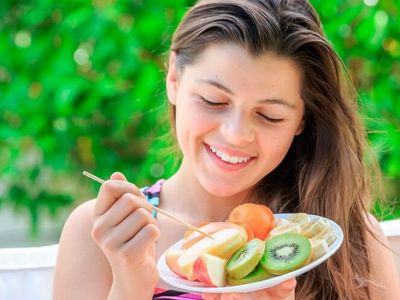 O βασικός μεταβολισμός πέφτει 25% στην εφηβεία!