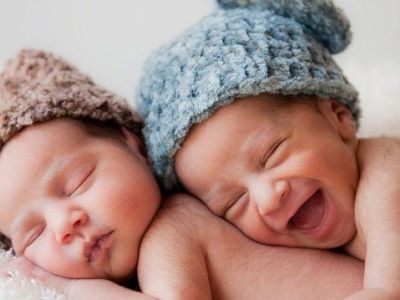 Πρακτικοί τρόποι για να βοηθήσετε τους γονείς νεογέννητων διδύμων
