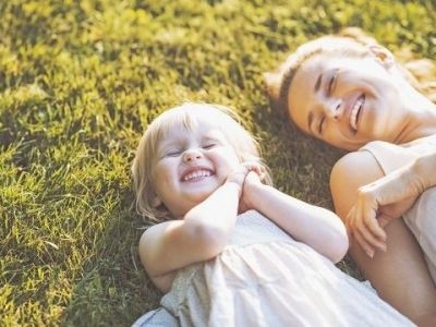 Πώς να βοηθήσετε τα παιδιά να εκφράζουν τα συναισθήματά τους