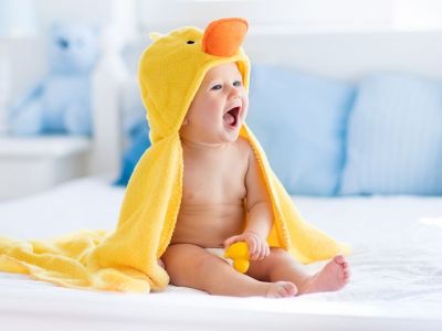 Πώς να βοηθήσετε το μωρό σας να μάθει να κάθεται