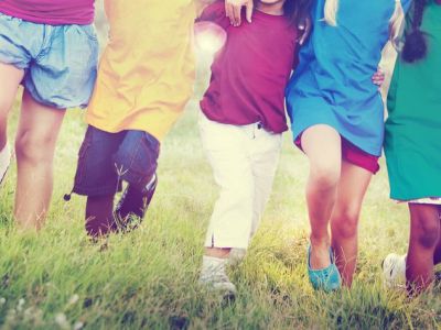 Τι πρέπει να κάνουν οι γονείς αν δεν εγκρίνουν τις παρέες και τους φίλους του παιδιού τους;