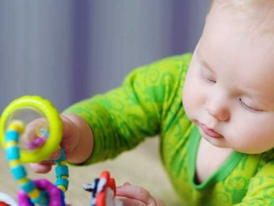 Παιχνίδια κατάλληλα για βρέφη από 4 έως 7 μηνών