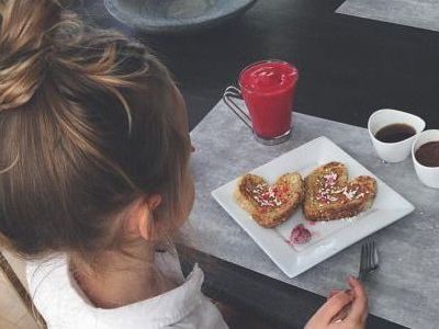 Όταν το παιδί πεινάει συνέχεια: Πώς να το βοηθήσετε να ελέγξει το βάρος του