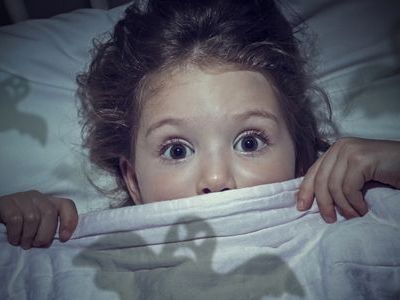 Πώς να ξεχωρίσετε τον παιδικό εφιάλτη από τον νυχτερινό τρόμο