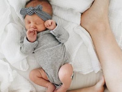 Ύπνος βρέφους για τον πρώτο μήνα όλα όσα πρέπει να γνωρίζουν οι γονείς
