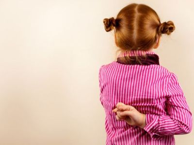 Τι κάνετε όταν τα ψέματα των παιδιών παύουν να είναι αθώα και γίνονται πρόβλημα