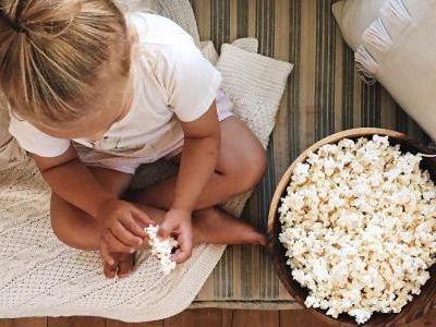 Σε ποια ηλικία μπορεί να μάθει το παιδί να τρέφεται σωστά;