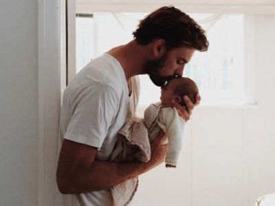 Ο ρόλος του πατέρα στη ζωή των παιδιών: Πότε γίνεται περισσότερο ενεργός;