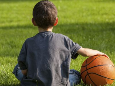 Αγαπητέ γονιέ, μη νιώθεις τύψεις αν δε μπορείς να στείλεις το παιδί σε δραστηριότητες
