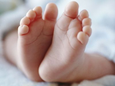 Πλατυποδία: Πρέπει ή όχι το παιδί να φορέσει ορθοπεδικά παπούτσια ή πάτους;